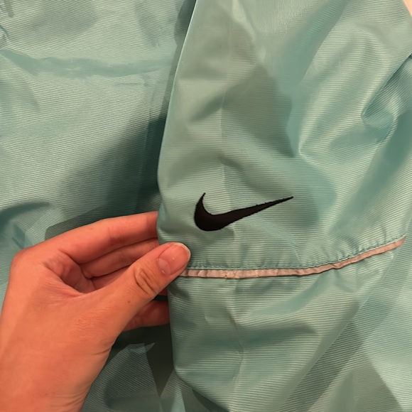 Nike windbreaker - Picture 3 of 9